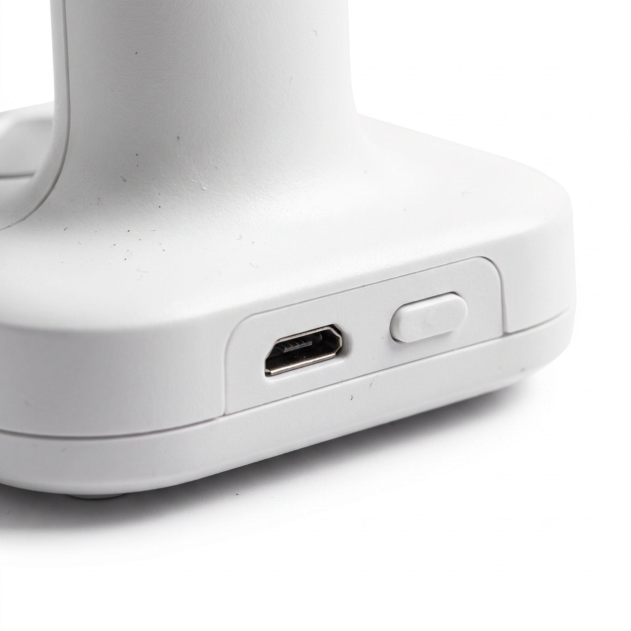 LumaClean UV Toilet Sanitizer — USB port and control detail
