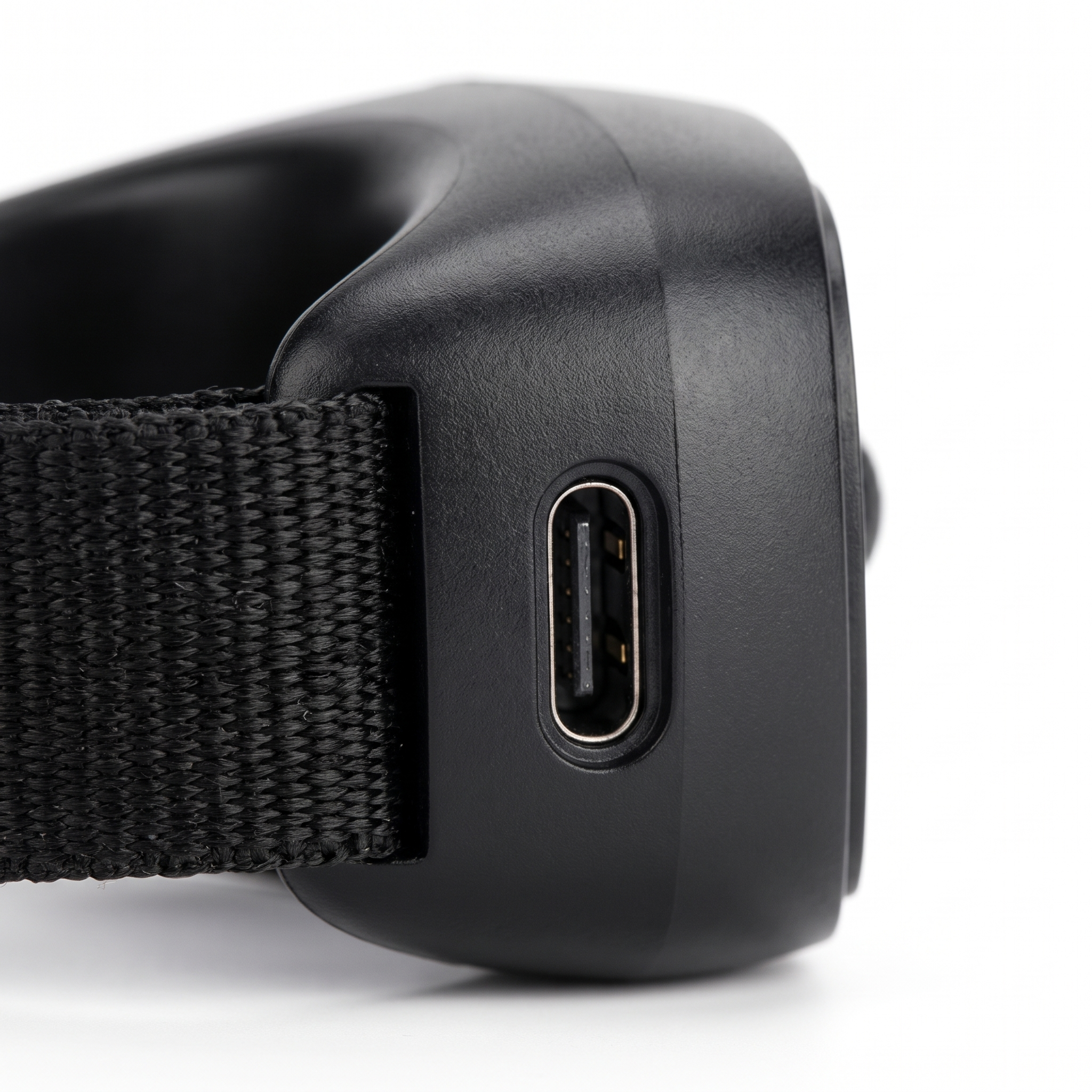 FlickRing Bluetooth Scroll Remote — USB-C port closeup
